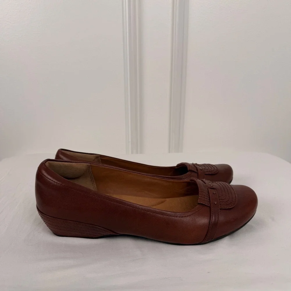 Clarks Artisan Womens Brown Leather Wedge Loafers Round Toe Shoes 10M 66536 - Picture 2 of 7